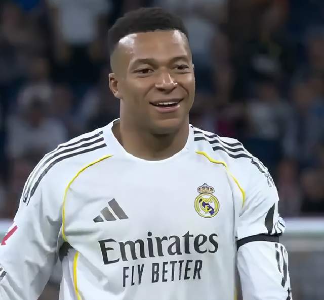 2-1！皇马西甲没希望了：落后榜首6分，巴萨后7场拿13分夺冠